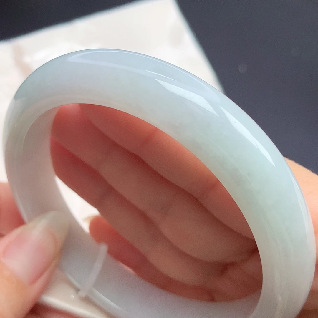 翡翠未镶嵌手镯63.6圈口