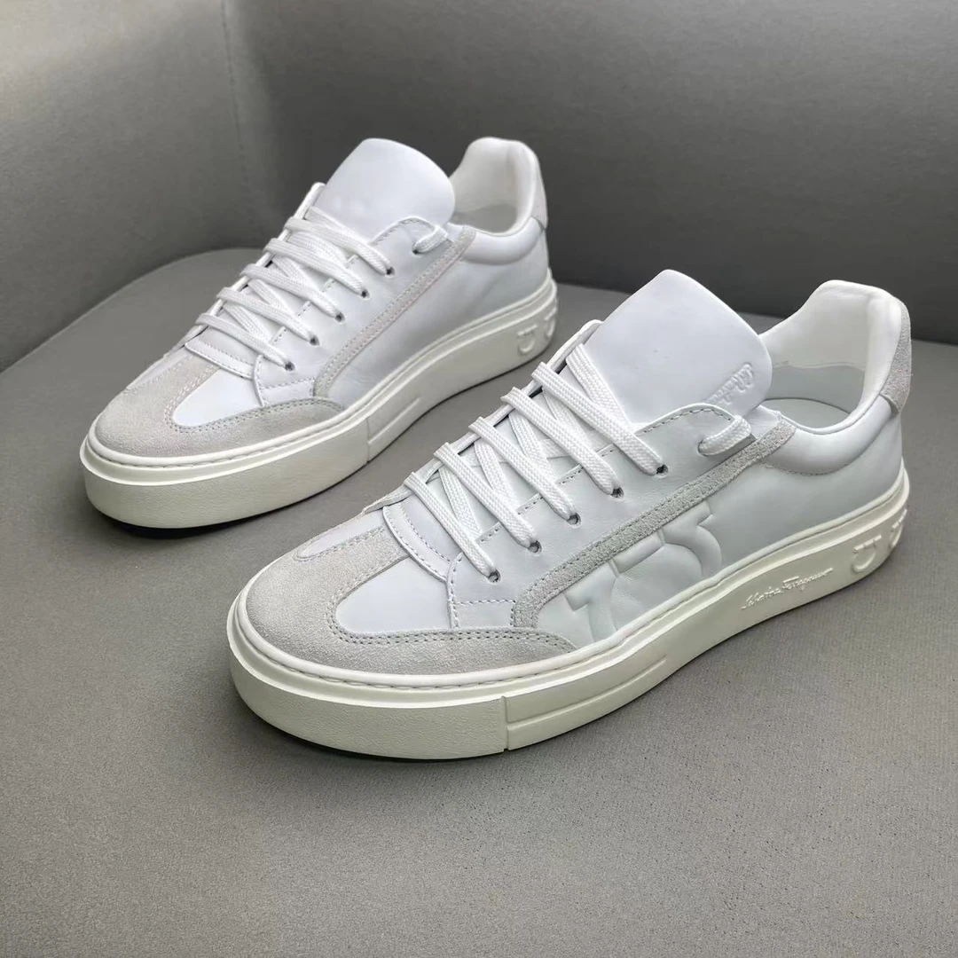 未使用 FERRAGAMO/菲拉格慕 白色皮面侧logo时尚板鞋 40码/全新