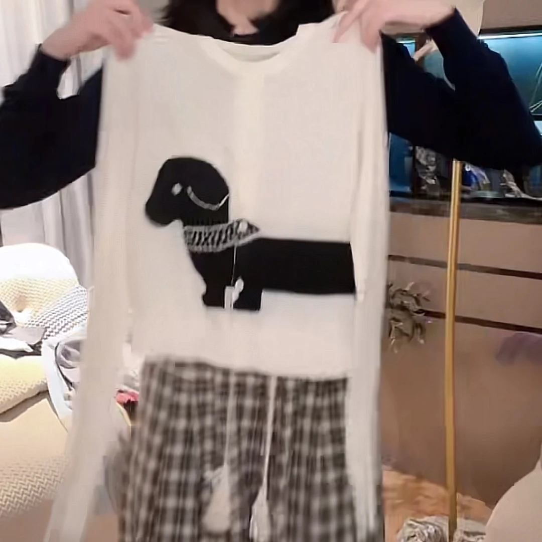 【小狗开衫】早秋流光风新款百搭休闲针织女2025设计感复古长袖毛衣