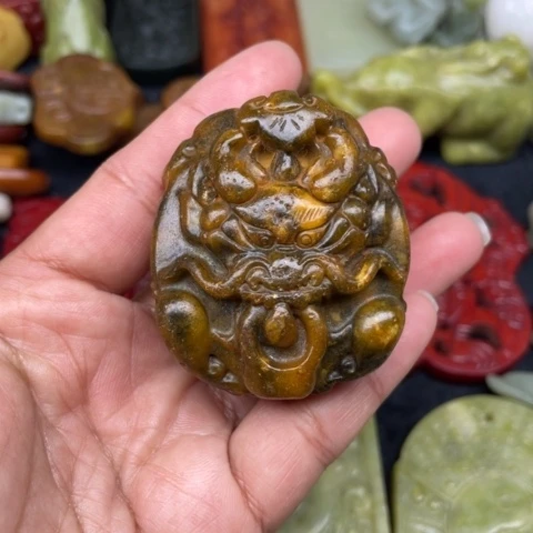 蛇纹石玉颈饰未镶嵌36