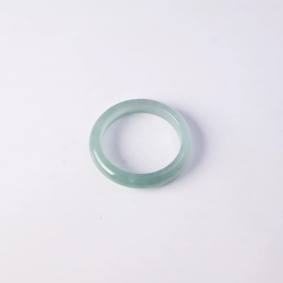 王宝宝翡翠出证书D3天然A货翡翠戒指素圈淡蓝飘绿多样性发其一