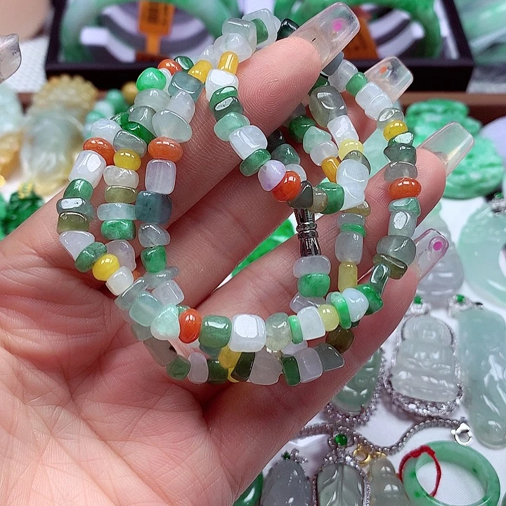颈饰未镶嵌翡翠翡翠