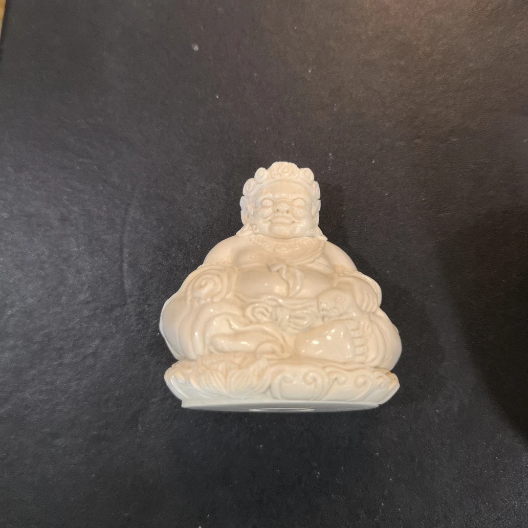 猛犸约106克雕刻件cZL1078