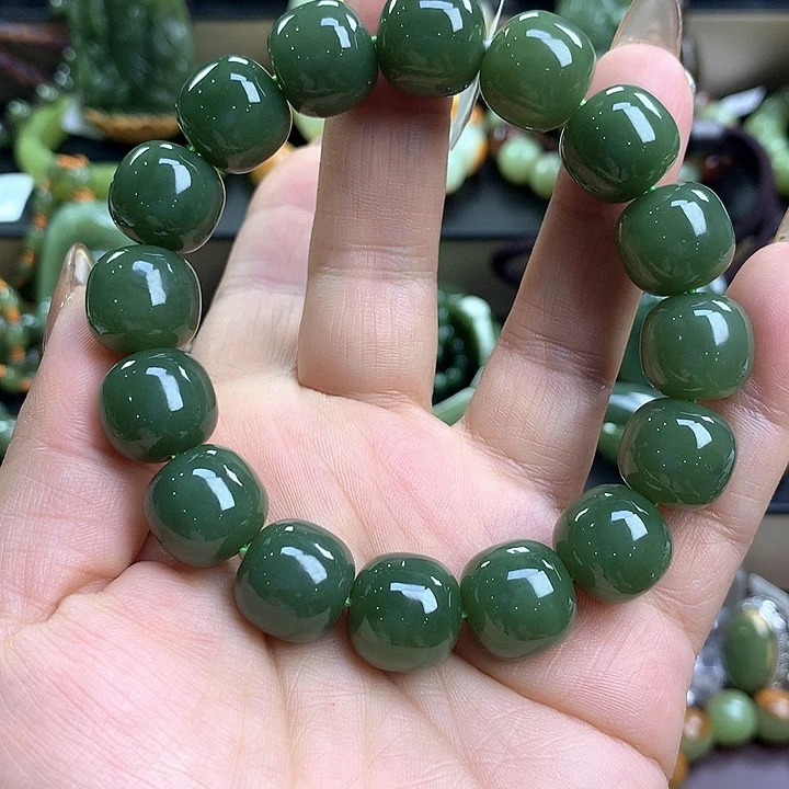 逆***鳞手串未镶嵌透闪石质玉