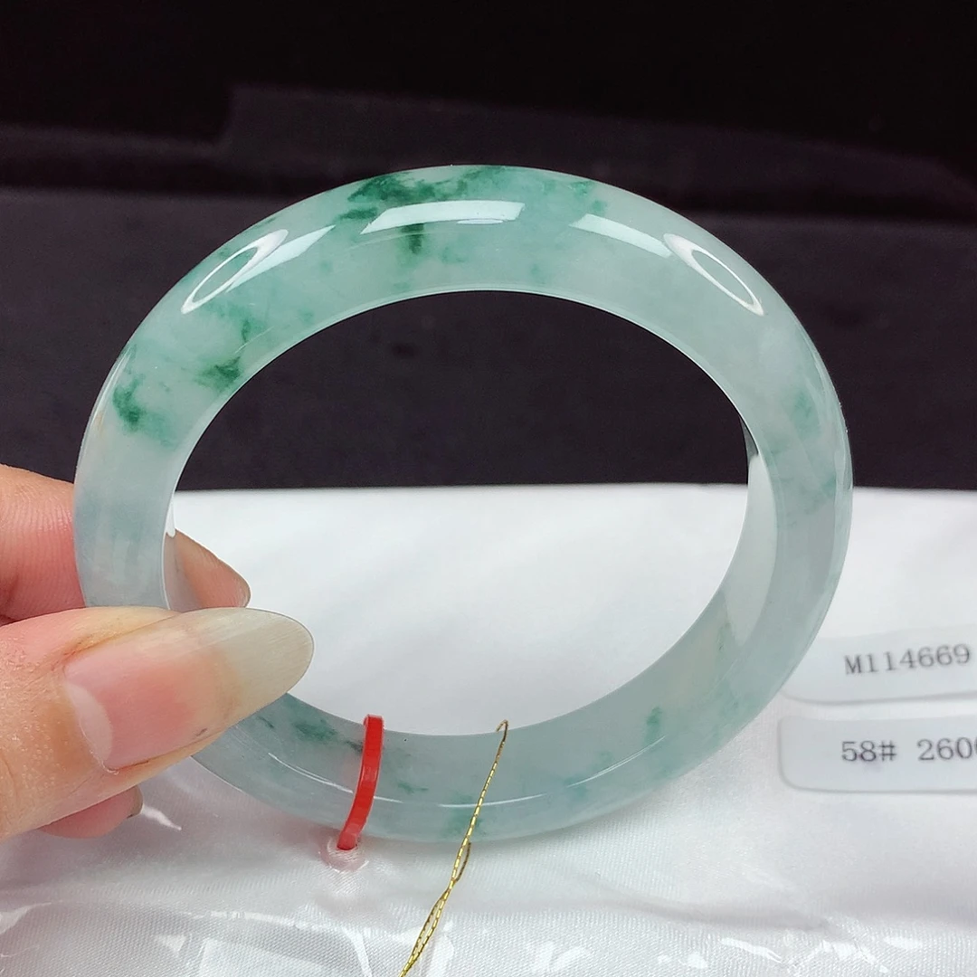翡翠手镯未镶嵌58圈669