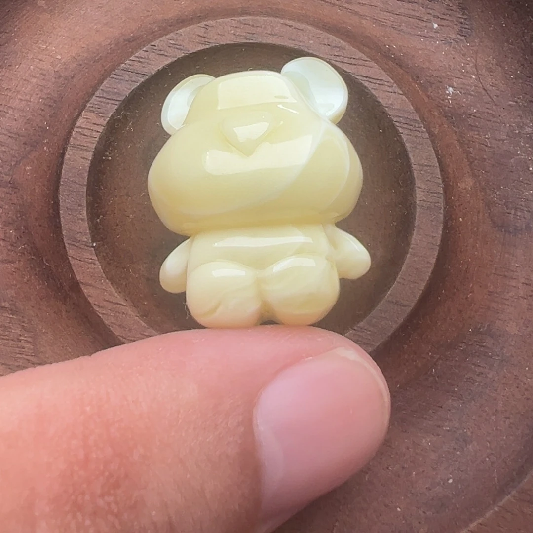 琥珀未镶嵌裸石5.7克小熊