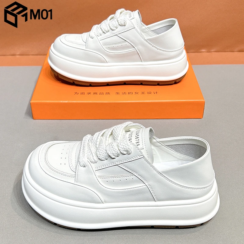 M01小白鞋女2025新款爆款圆头面包鞋高级感软皮厚底软底两穿板鞋