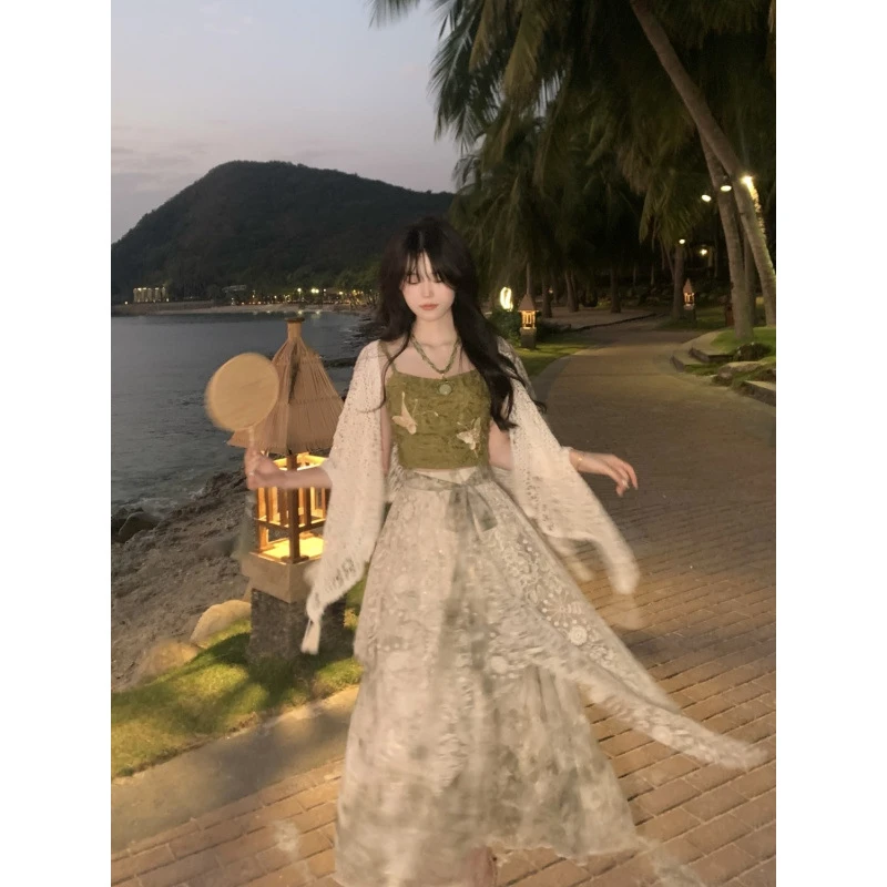 Blovelan偏写春棠 温柔剪花结吊带+气质系带印花半裙女春季