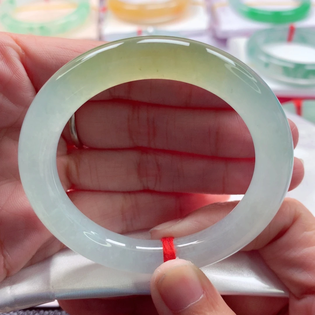 未镶嵌手镯（圆镯）翡翠51冰黄全条冰透小手捡漏A