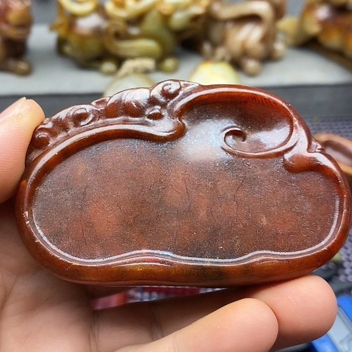 未镶嵌蛇纹石玉颈饰
