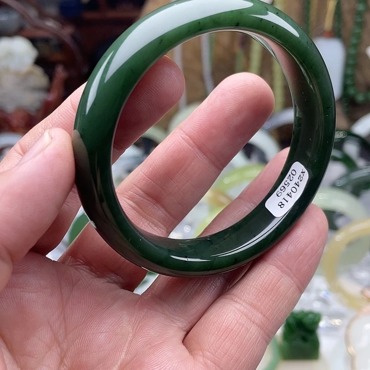 和田玉手镯未镶嵌57