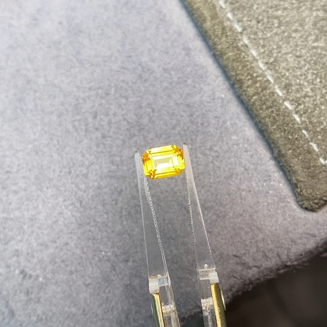 彩色蓝宝石裸石1.6ct