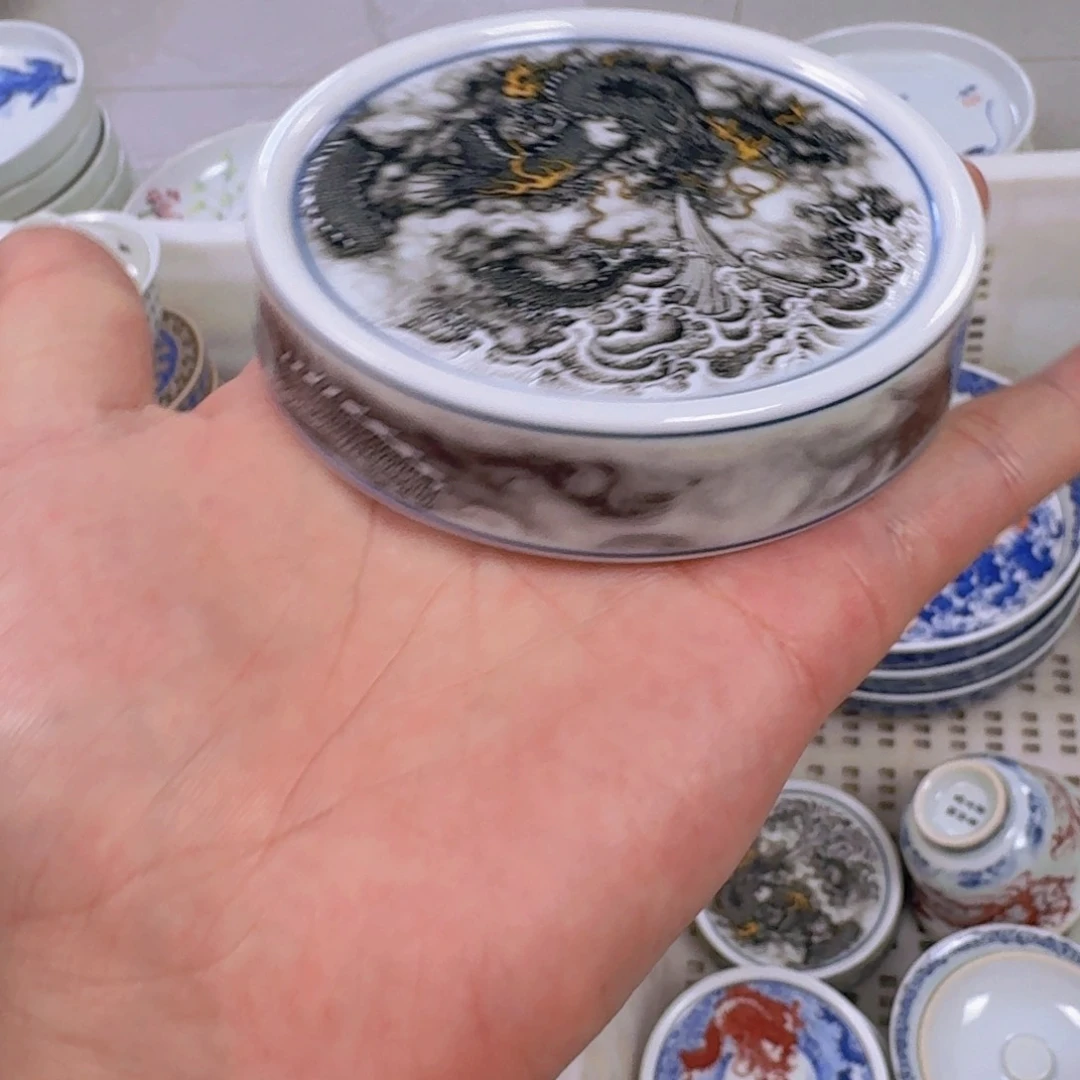 瓷片墨龙吸水盖置景德镇