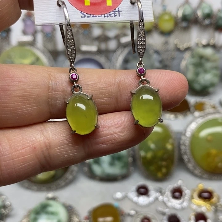 蛇纹石玉耳环银S925镶嵌