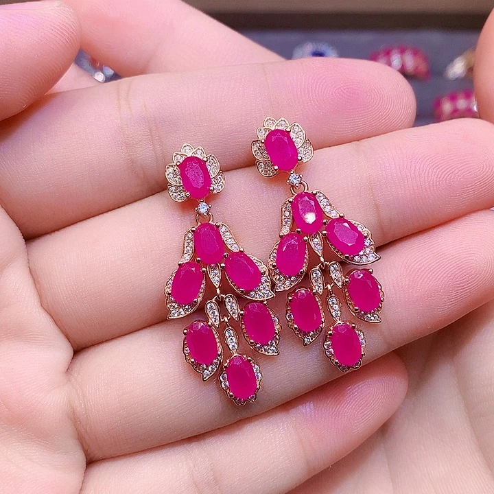 银S925镶嵌红宝石耳饰