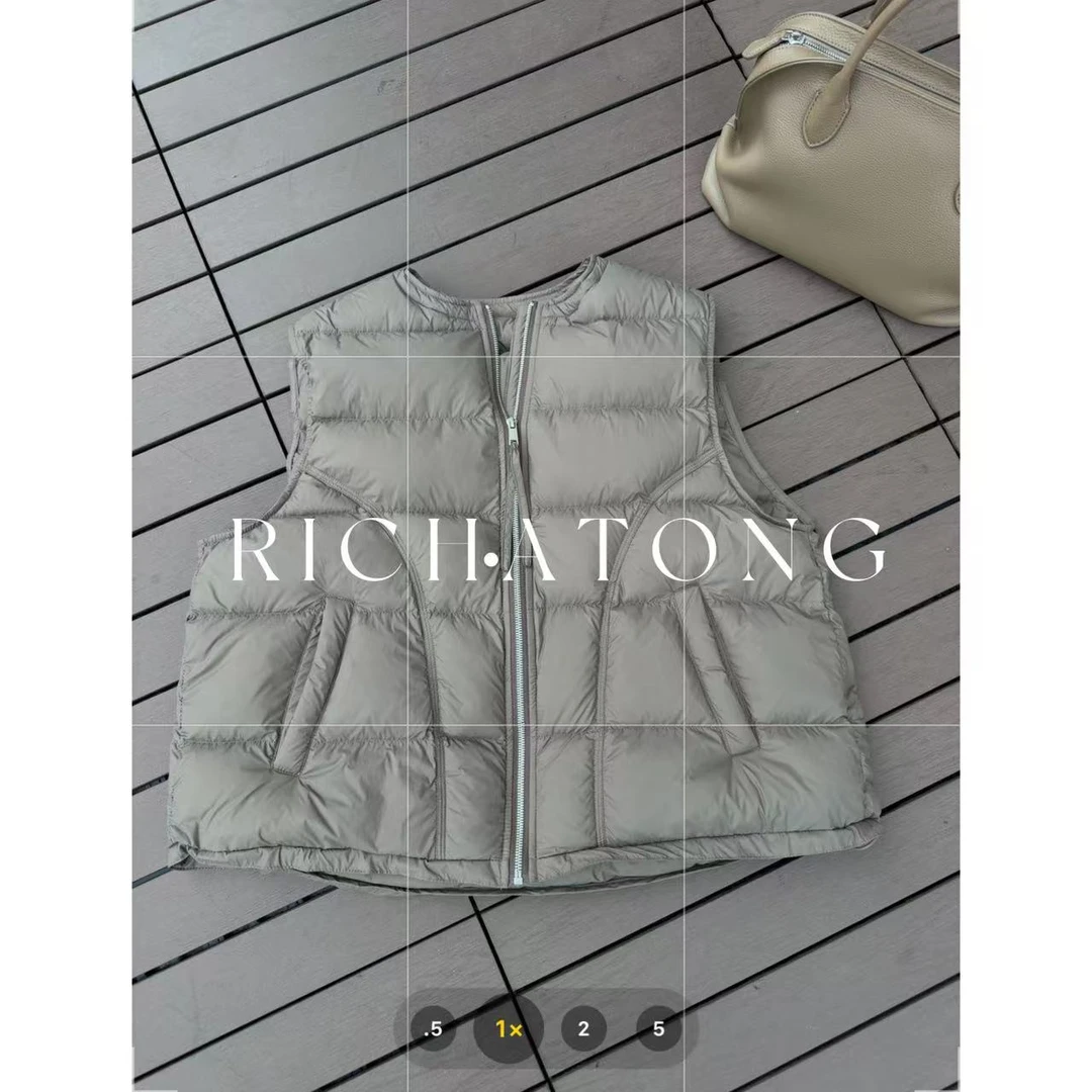 RICH ATONG.-【奶泡马甲】-202韩代款小面包90白鸭绒马甲1014-03