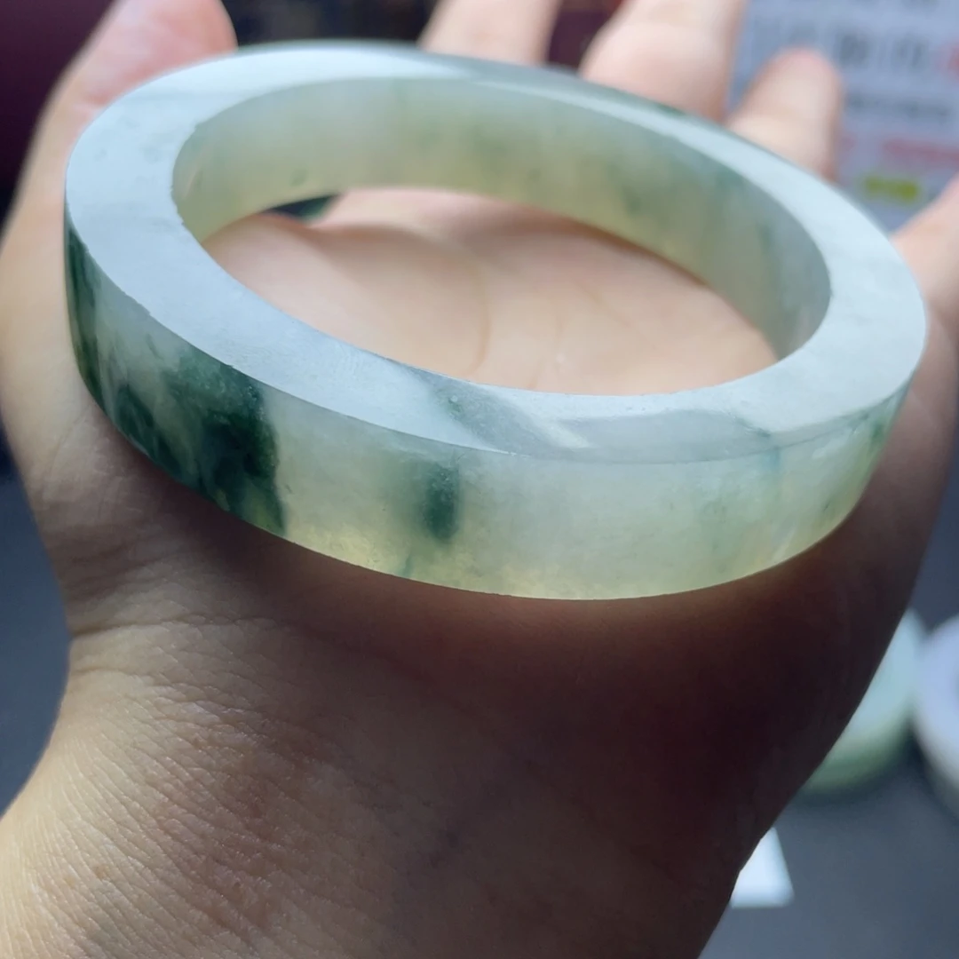 暖***定制翡翠未镶嵌缅A翡翠多样性发一定金