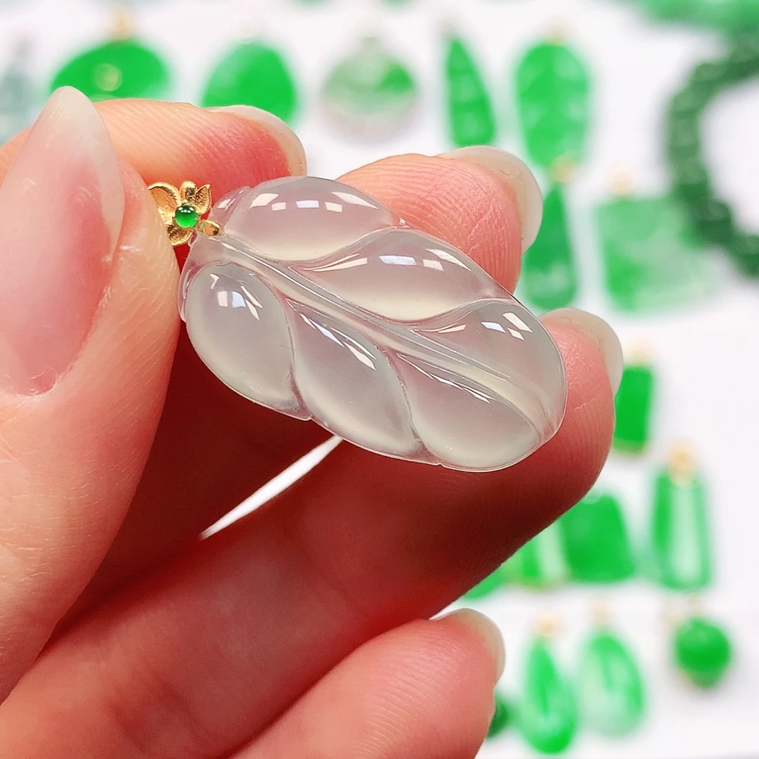 吊坠(不含链)18K金镶嵌翡翠