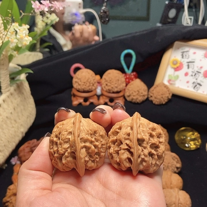 Z***g文玩核桃吊坠43七仙庙