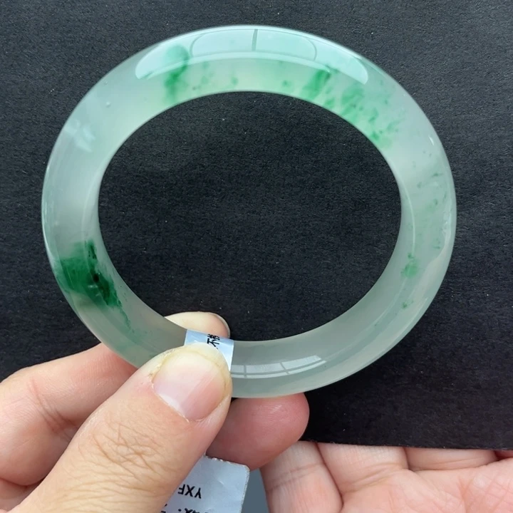 石英质玉未镶嵌手镯55.9