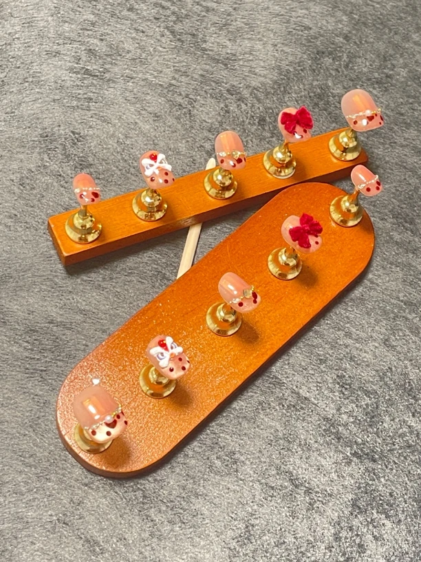 【 喜狮年年】冬季圣诞温柔纯手工气质纯欲高级复古返潮穿戴甲ins