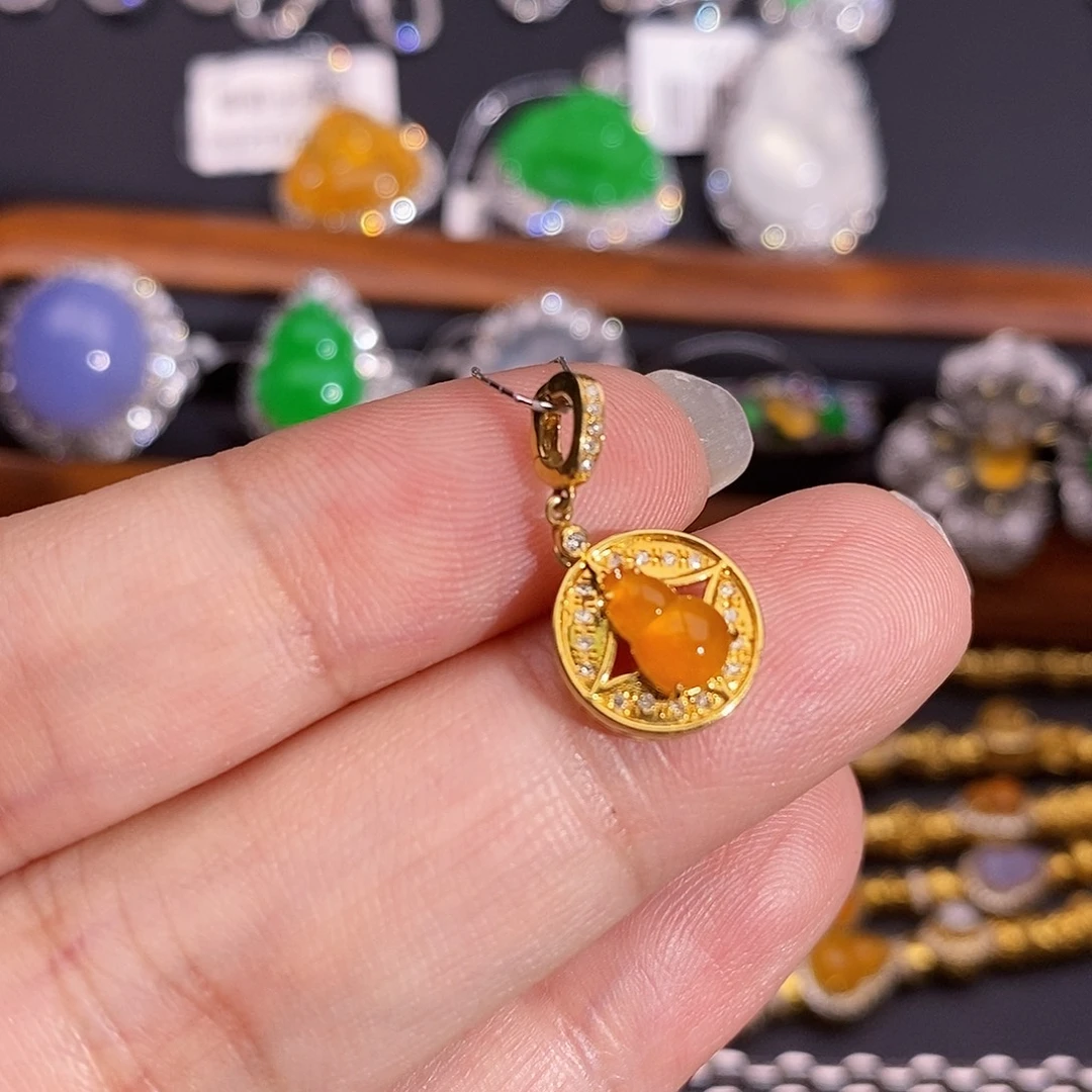 翡翠18K金镶嵌吊坠(不含链)