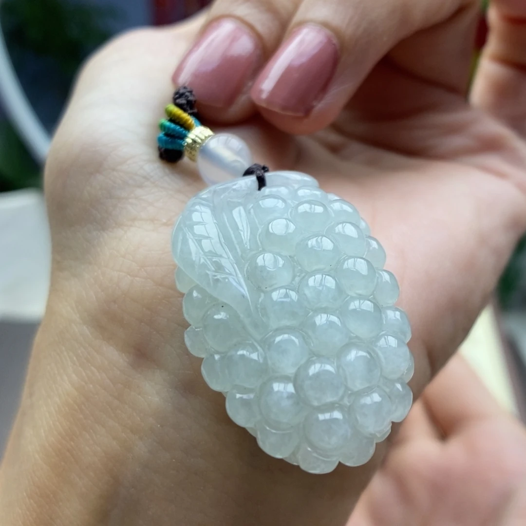 颈饰未镶嵌翡翠吊坠