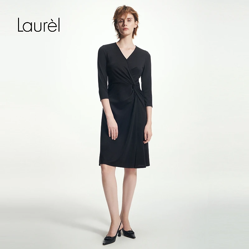 【晨粉专享】Laurel春秋V领百搭收腰连衣裙LWD343Y11700