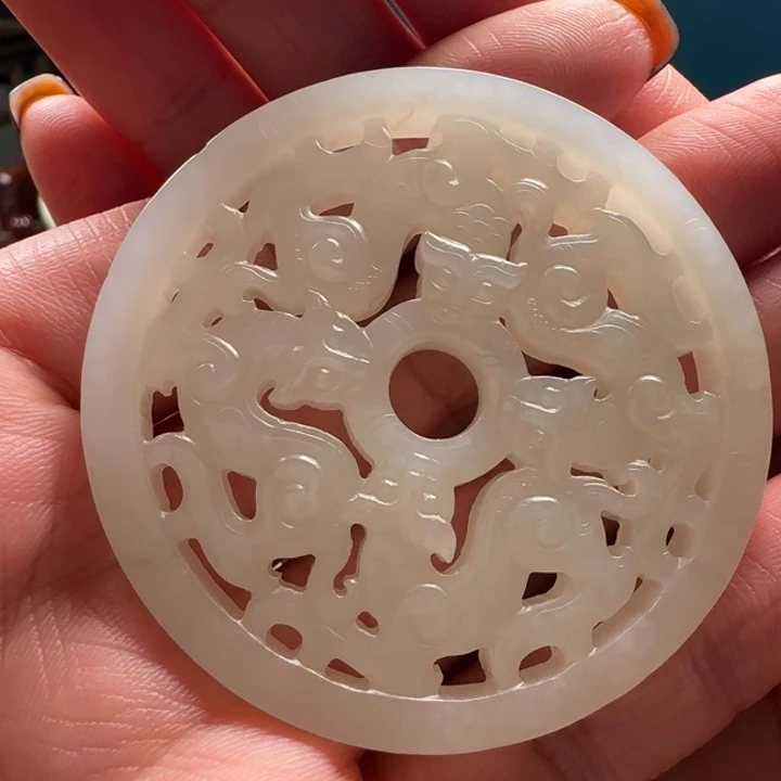 正***根颈饰未镶嵌未镶嵌