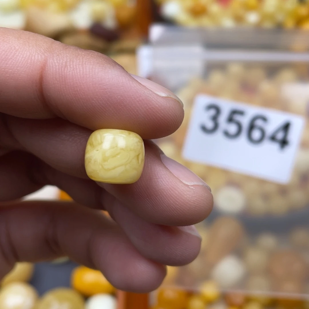 琥珀珠宝奇石未镶嵌@**琪坑