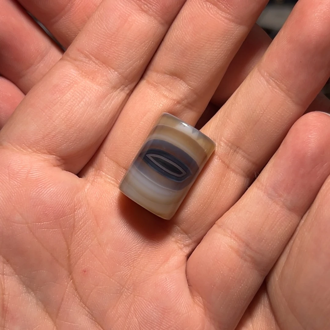 玛瑙/玉髓未镶嵌珠宝奇石