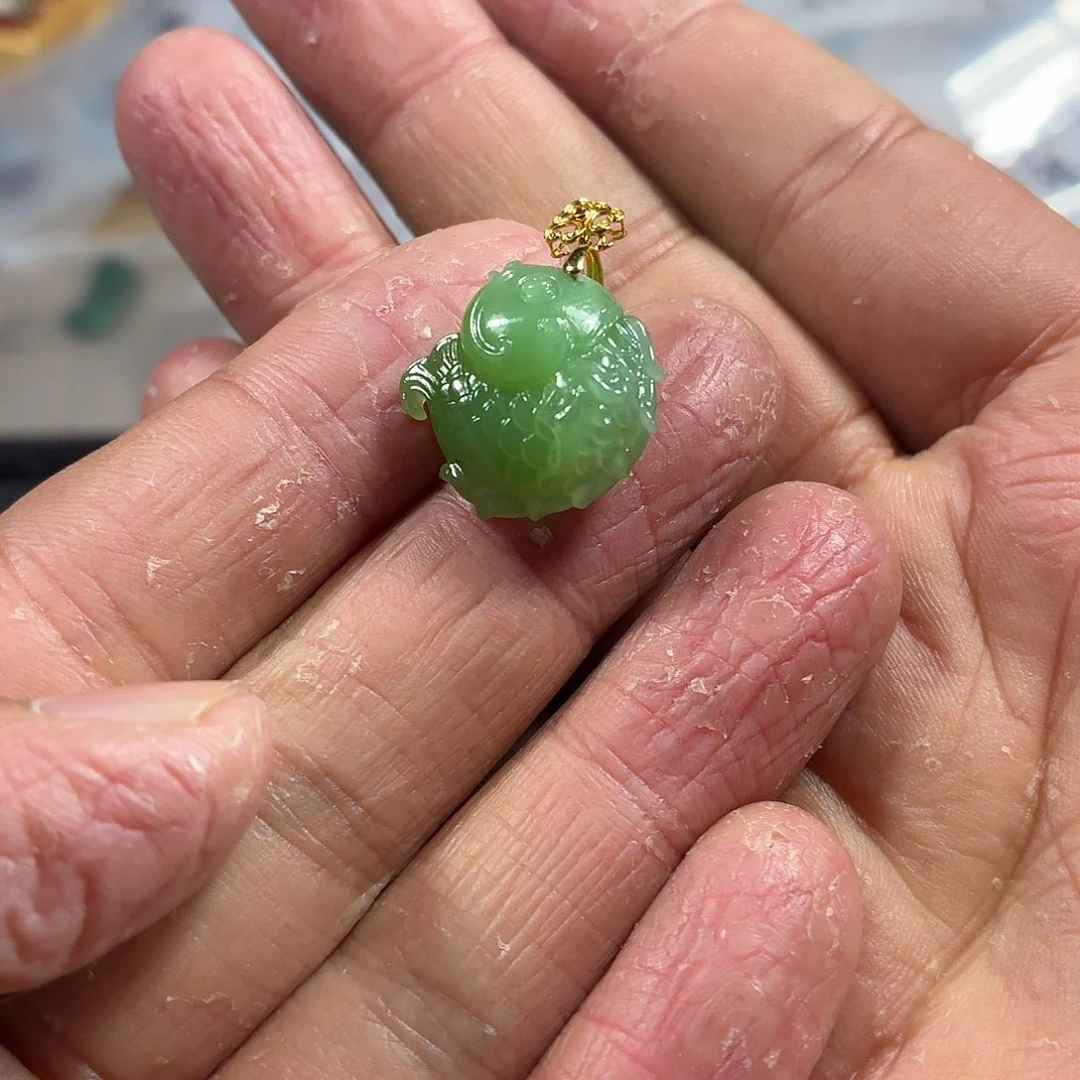 和田玉18K金镶嵌颈饰