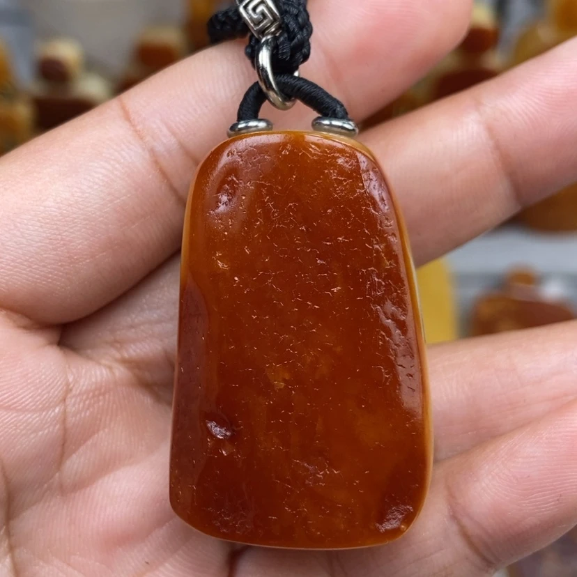 【闪购商品】琥珀颈饰未镶嵌