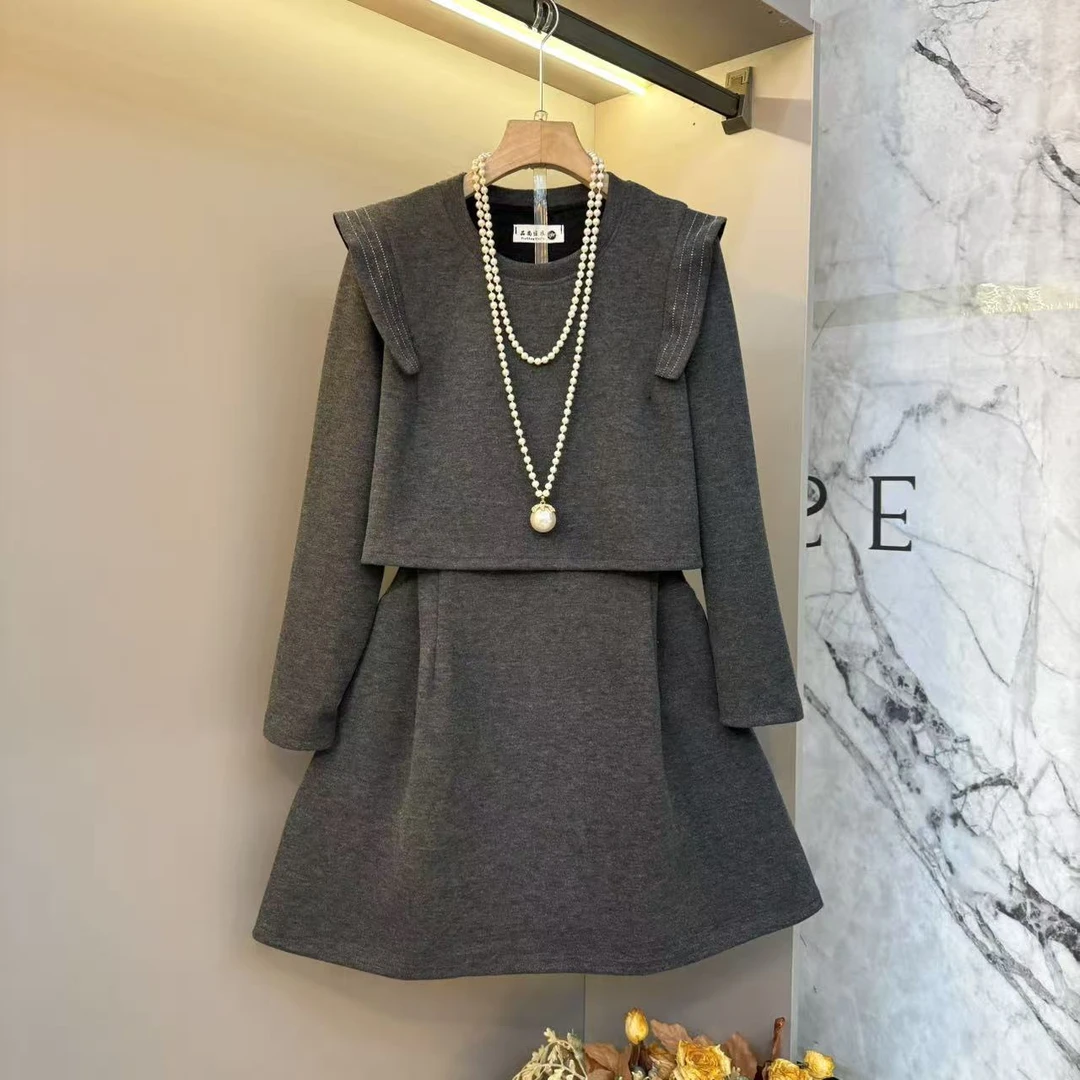 2025新款设计洋气假两件欧货气质飞飞边别致显瘦胖mm连衣裙61295