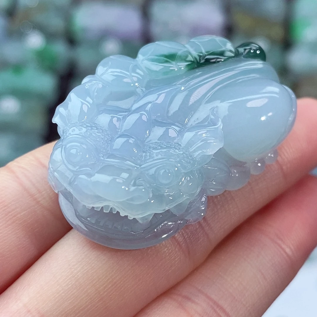 颈饰未镶嵌翡翠天然