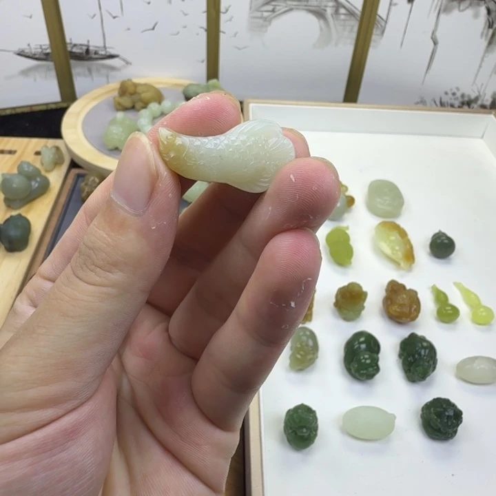 吊坠(不含链)未镶嵌和田玉（糖玉）