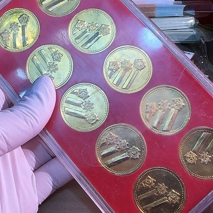 其他普通金属十大元帅纪念章一套