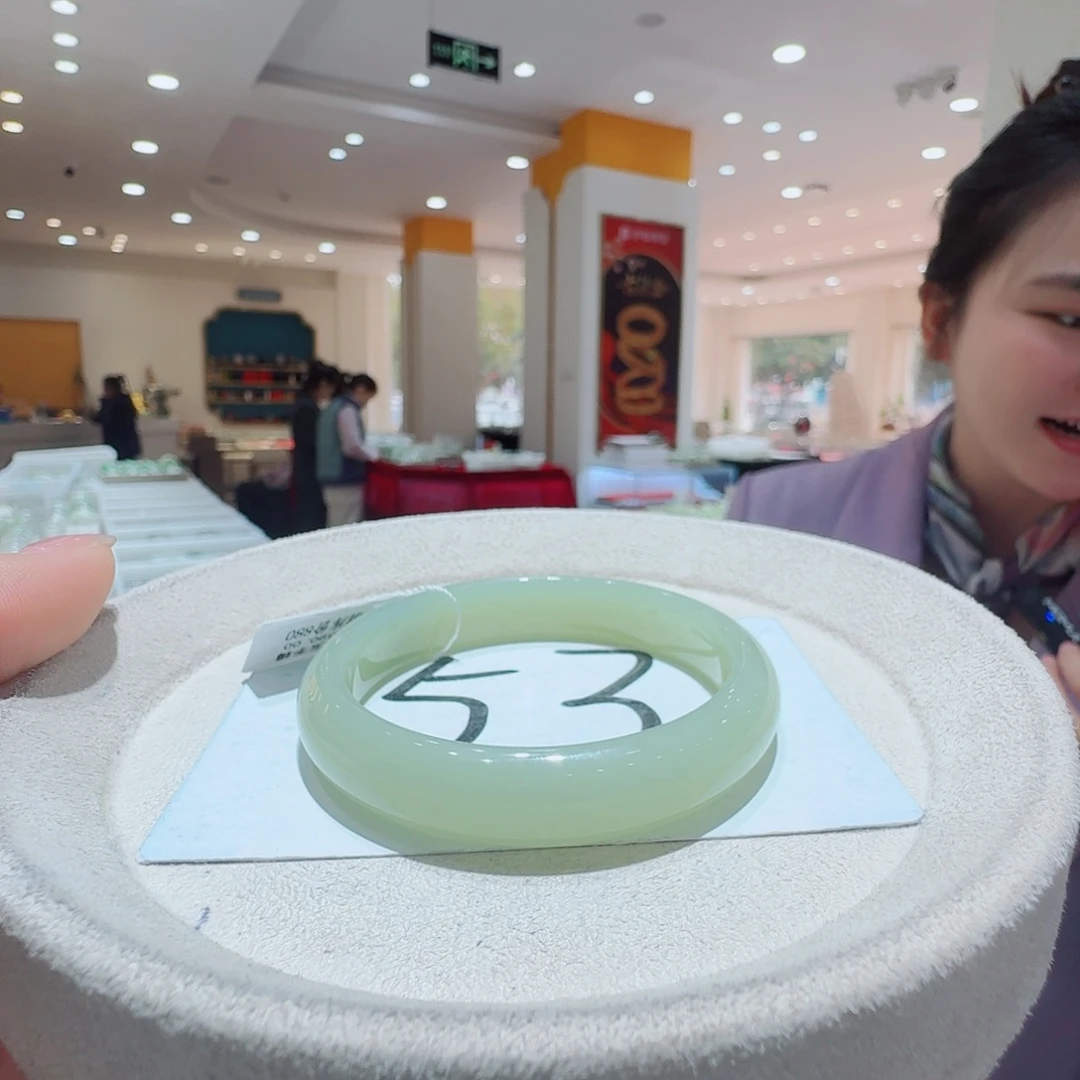 和田玉未镶嵌手镯99