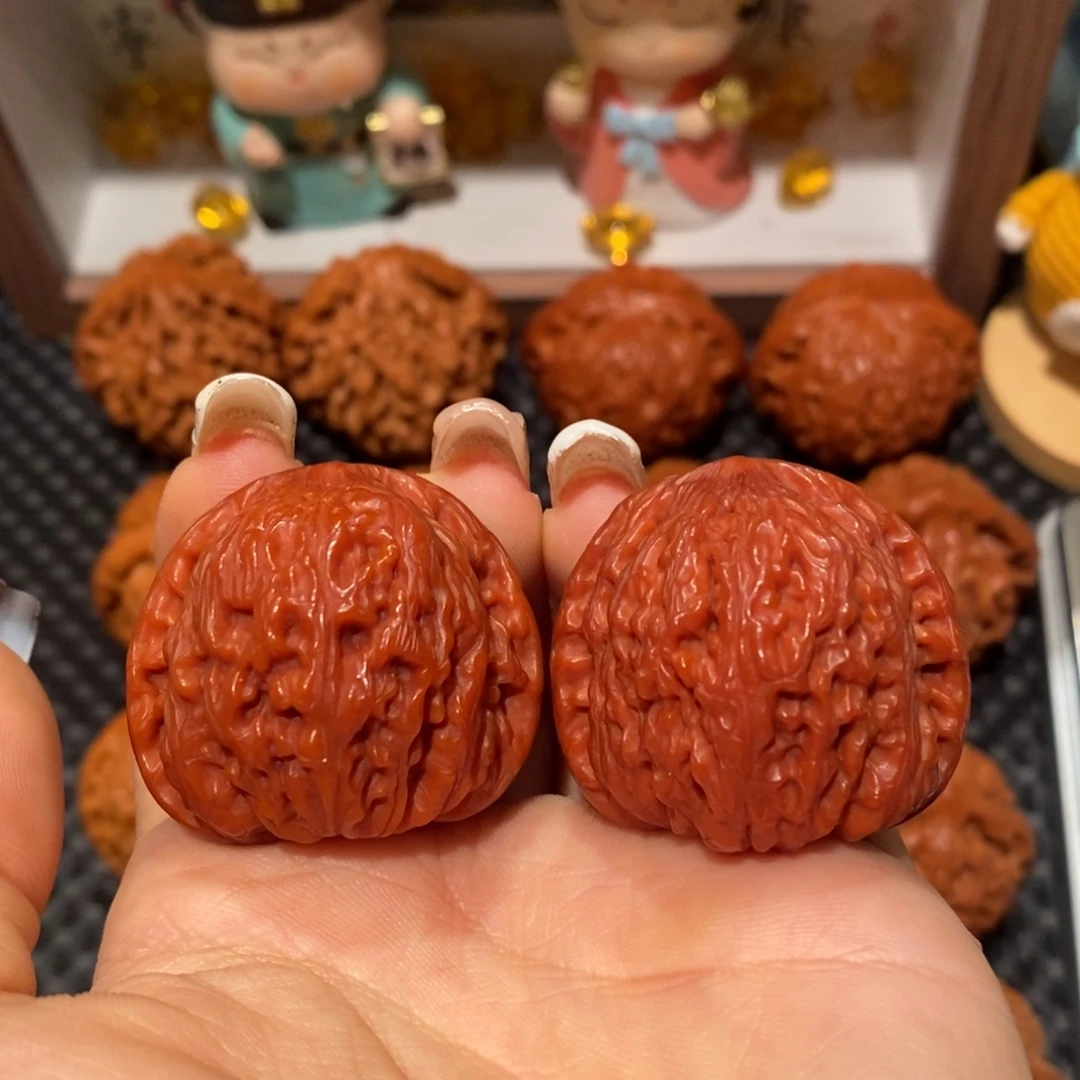 桃核吊坠35.7玉化泥鳅背，1271