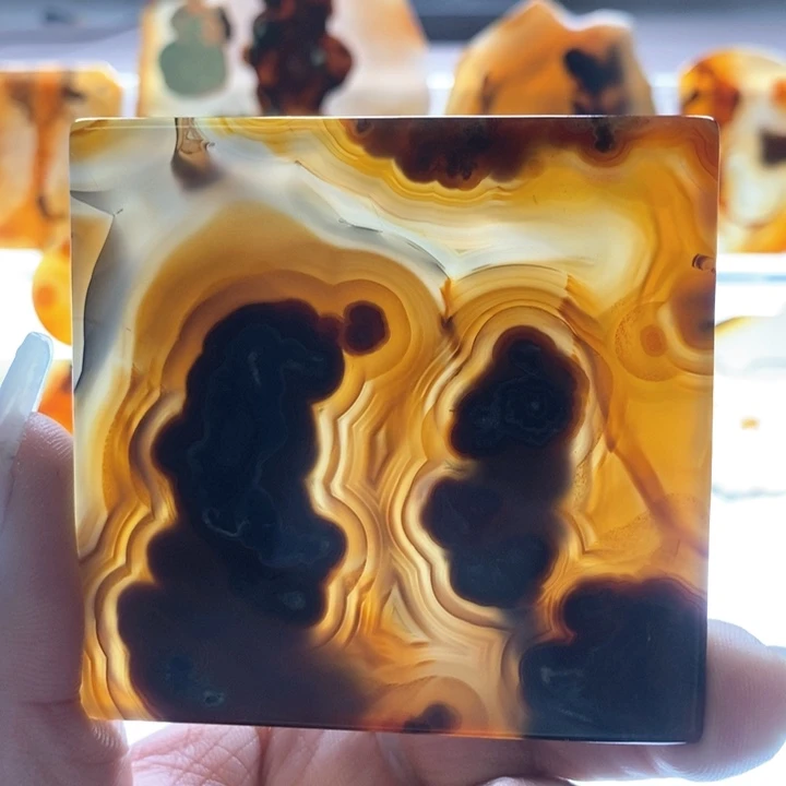 玛瑙/玉髓颈饰未镶嵌