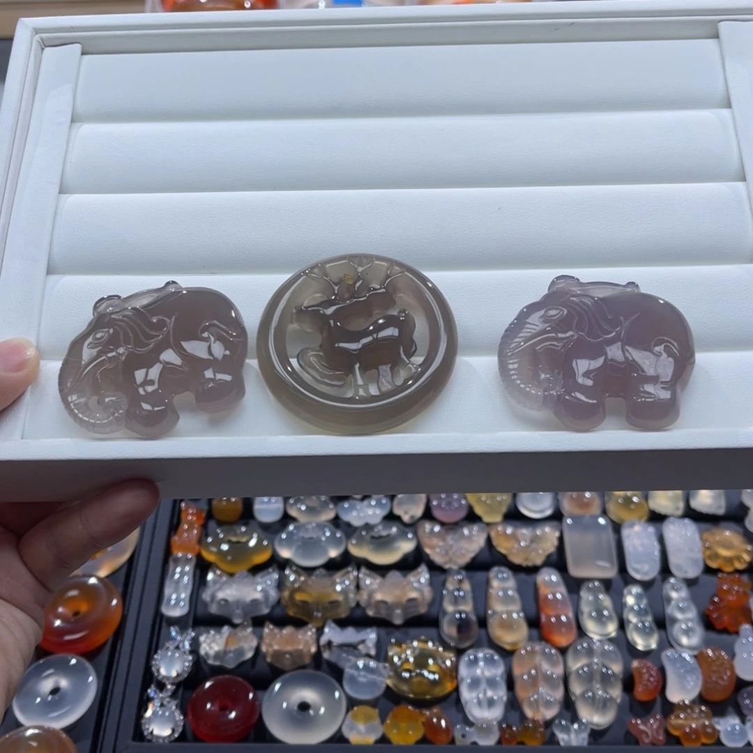 一****玛瑙/玉髓戒指未镶嵌