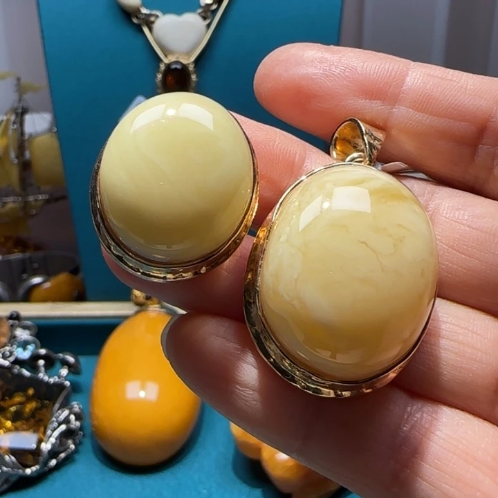 琥珀未镶嵌颈饰波兰设计款琥珀蜜蜡