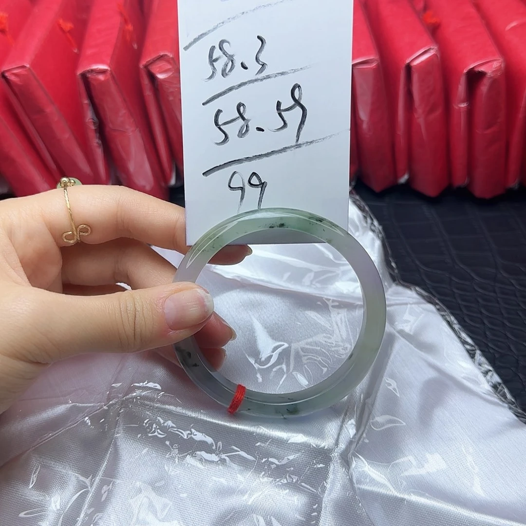 未镶嵌手镯翡翠2