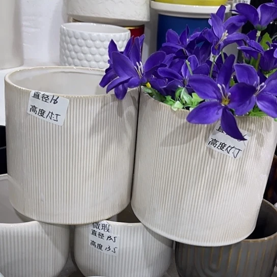 多肉绿植陶瓷花盆9.9包邮，有孔