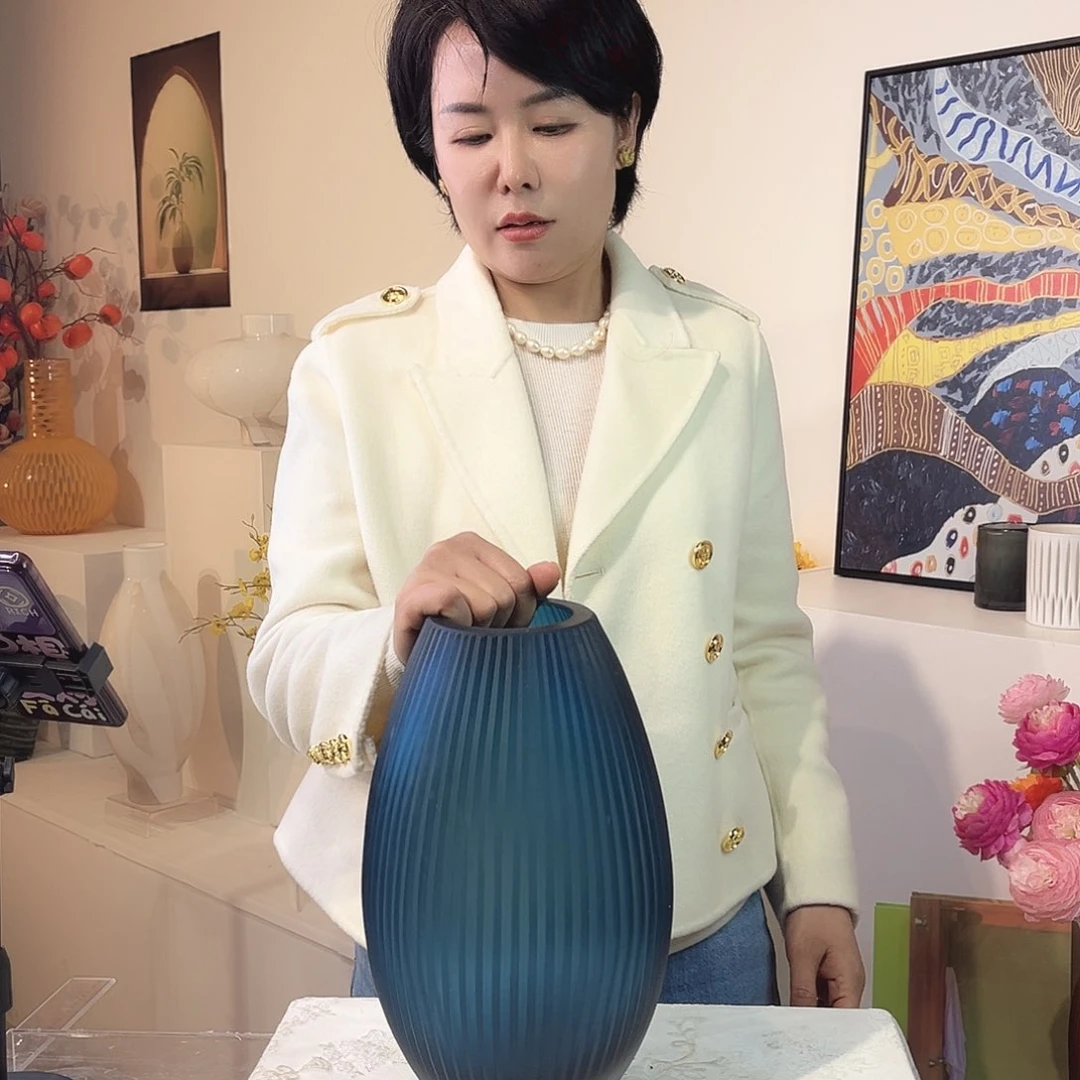 琉璃手工艺品磨刻