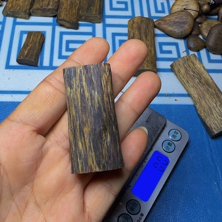 木手工艺雕塑根雕木方板材7.9克