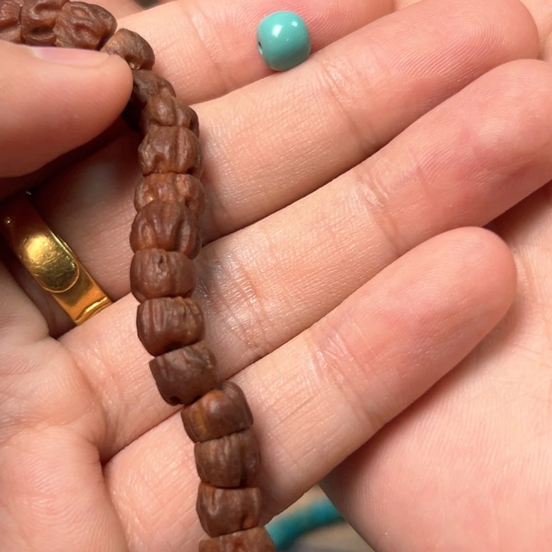 青***.柏香籽/百香籽吊坠