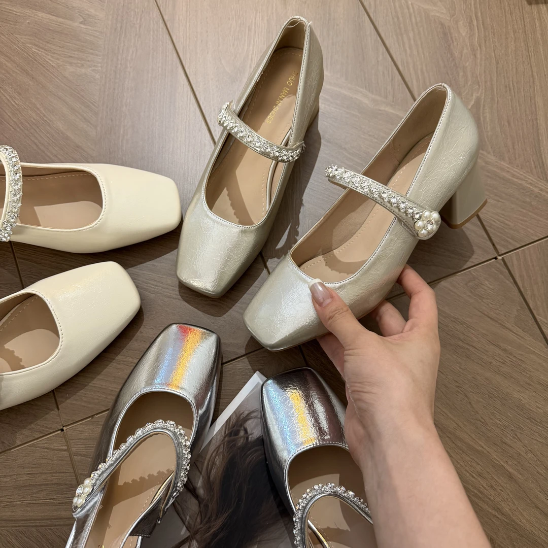 6cm4cm水钻法式一字式扣带方头单鞋女鞋百搭温柔粗跟女鞋