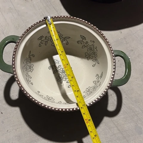 微瑕，不能明火，约口径18高8