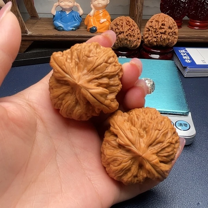 文玩核桃手串@****堂红锦鲤